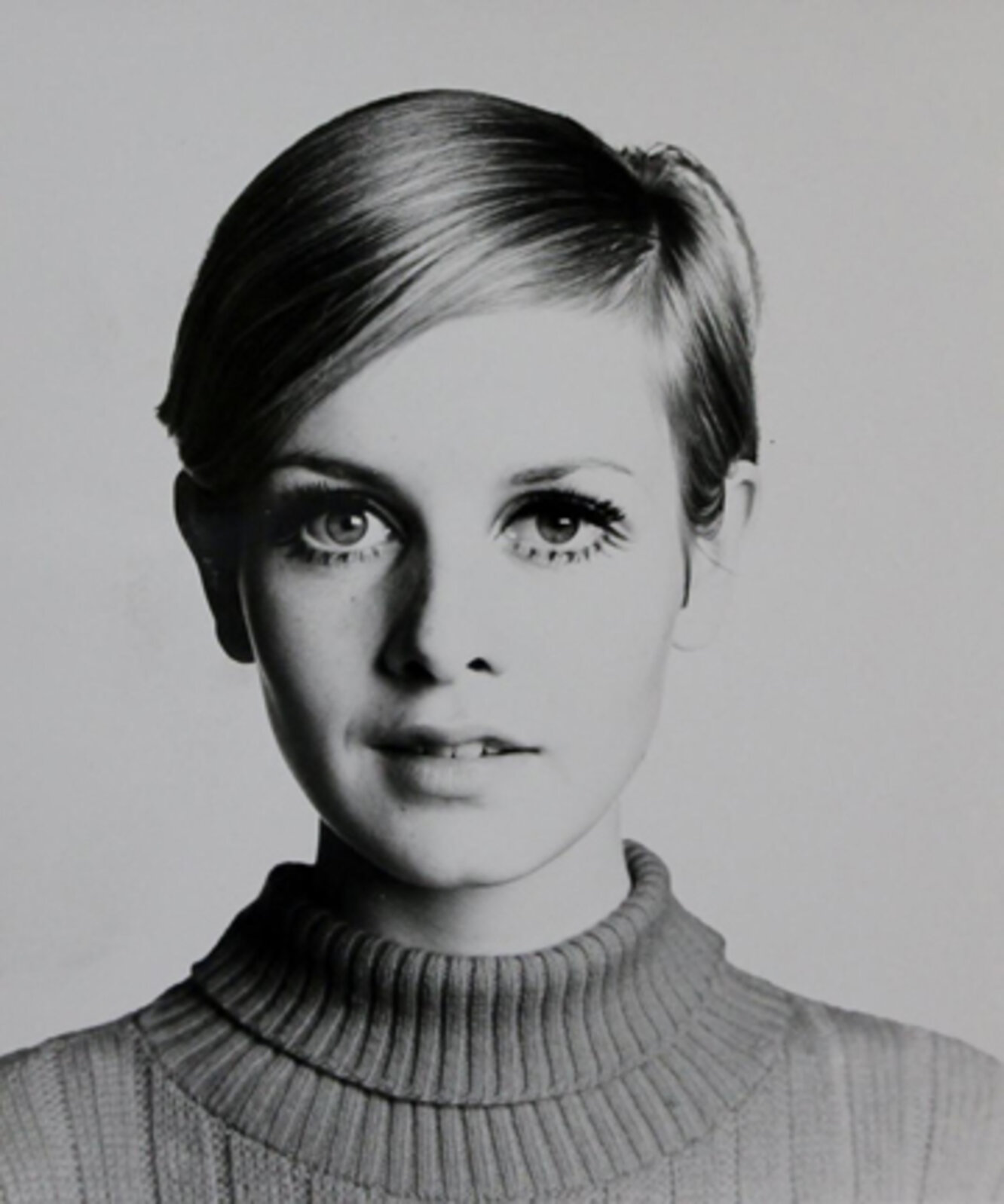 Bert Stern | Twiggy, 1967 (Portrait) | Available for Sale | Artsy