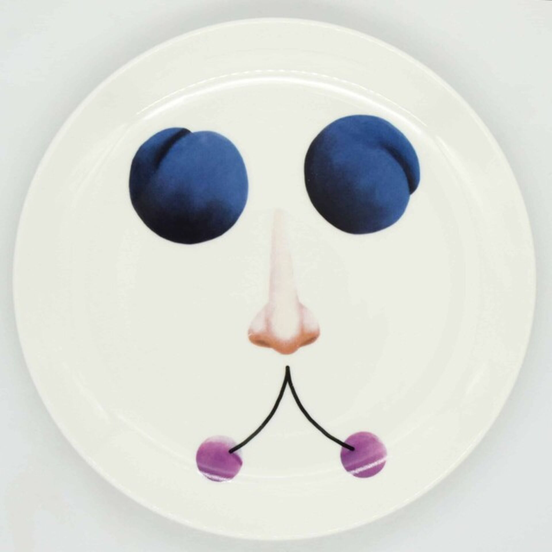 Nicolas Party PARTY DINNER PLATE- PLUM EYES (2017) Available
