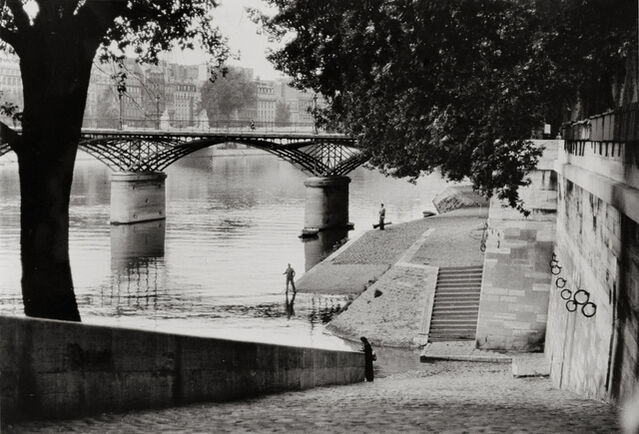 Henri Cartier-Bresson | The Pont des Arts Bridge, Paris, France (1955 ...