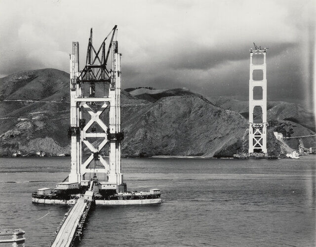 Peter Stackpole | South Tower Construction, Golden Gate Bridge (ca ...