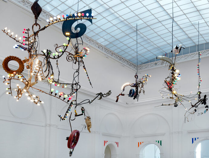 Jean Tinguely - Machine Spectacle | Artsy