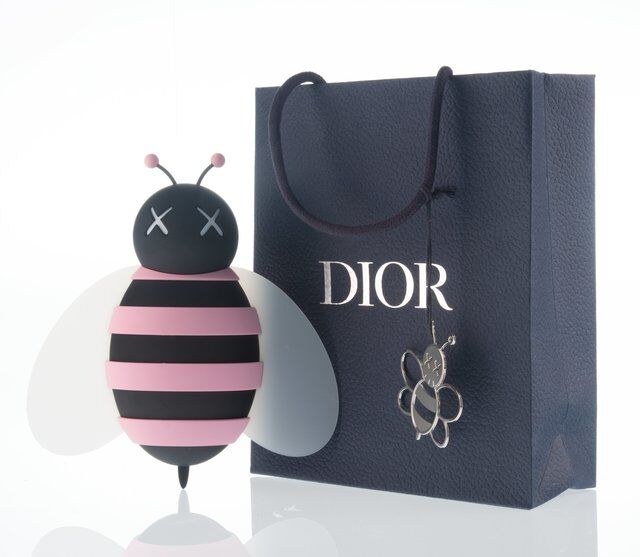 DIOR x KAWS Bee Bag Charm – Collections Couture