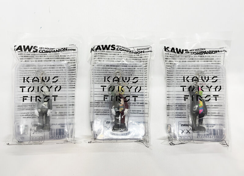 KAWS originalfake COMPANION 'KAWS TOKYO FIRST' Key holder (Set of 3) Super  Rare