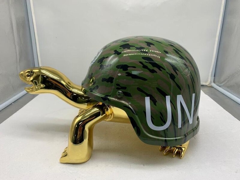 Supreme Lv Turtle, Sculpture by Diederik Van Apple