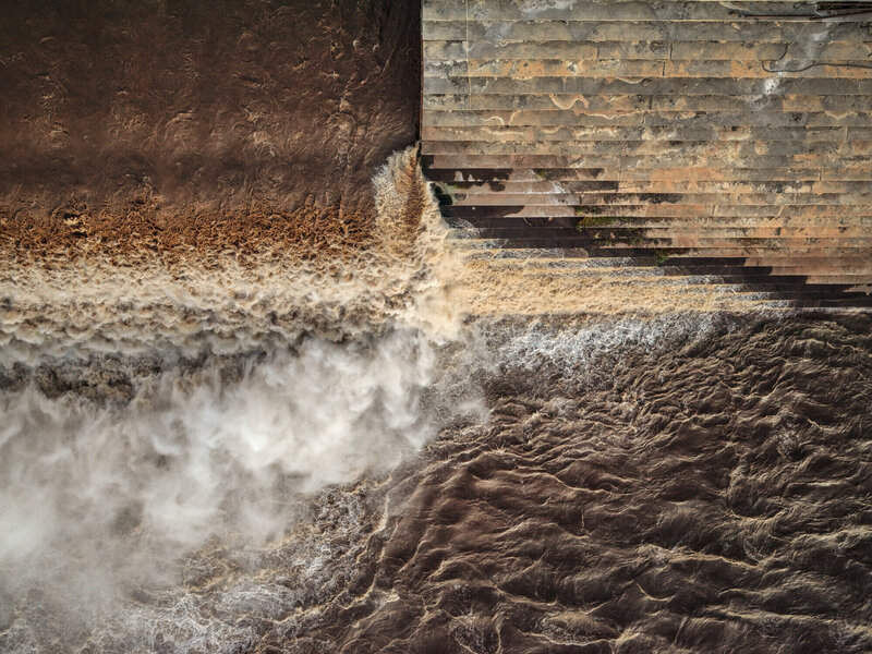 Edward Burtynsky: Water