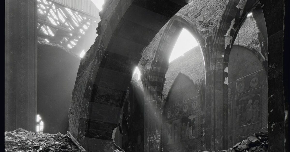 Josef Sudek : Topographie des ruines. Prague 1945 - PhotoSaintGermain 2018  | Artsy