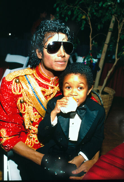 Julian Wasser | Michael Jackson and Emmanuel Lewis (1984) | Available for Sale | Artsy