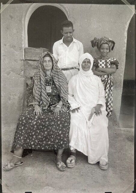 Seydou Keïta, Two Moorish women with their son and granddaughter (ca. 1965), Available for Sale