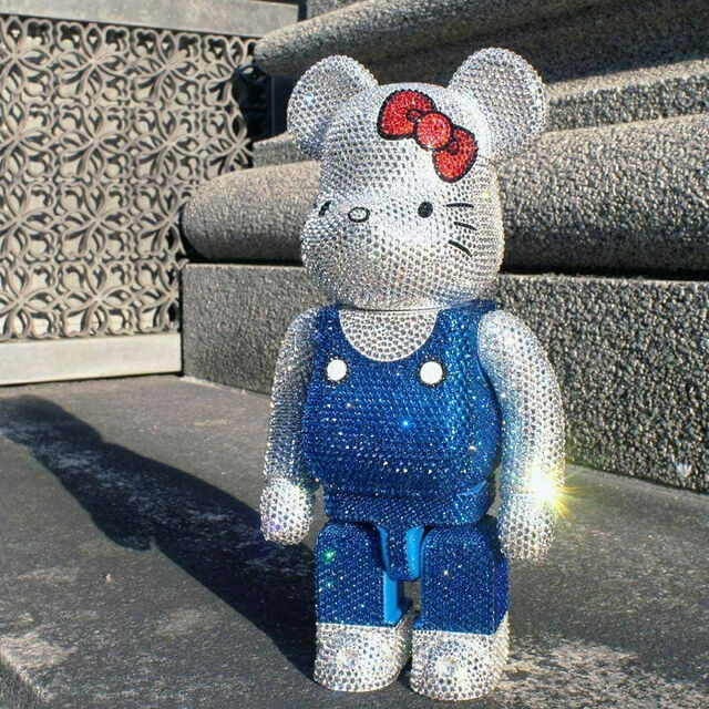 BE@RBRICK BE@RBRICK HELLO KITTY CRYSTAL 400% FIGURE (2020) Artsy