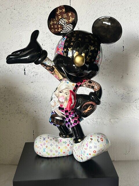 Statue Enesco Statuette de Collection Mickey et Minnie Vampires en Statue Enesco Statuette de Collection Mickey et Minnie Vampires en