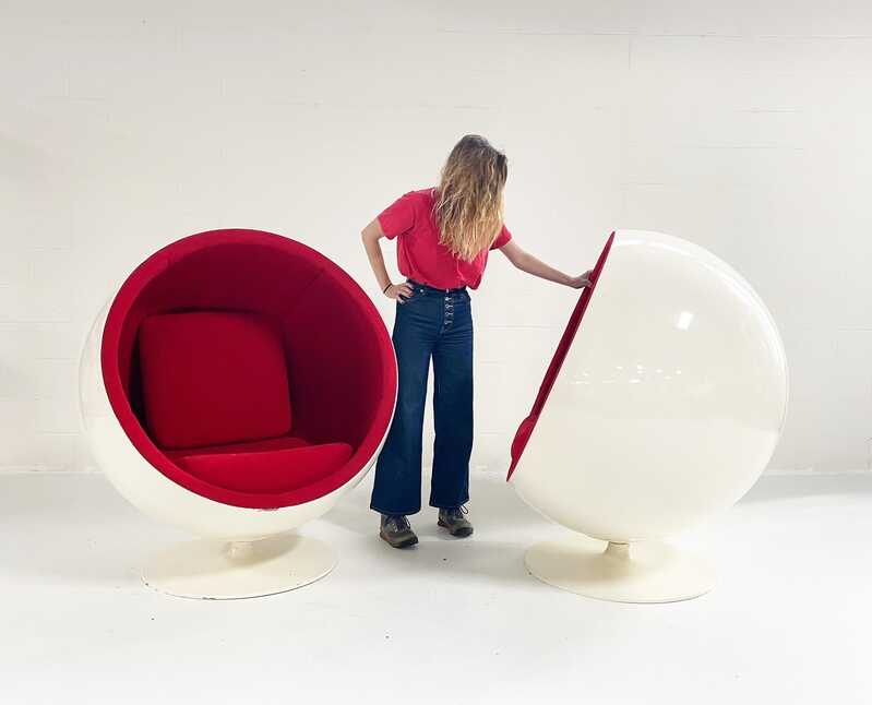 Eero Aarnio The Ball Chair, Pair (1960s) Artsy - Main Image