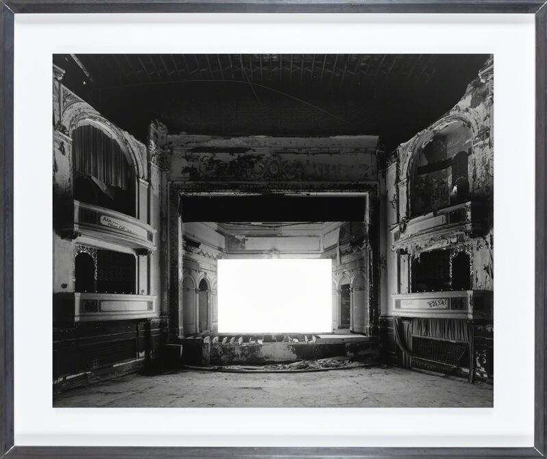 Hiroshi Sugimoto : Theatres • La Nouvelle Chambre Claire Hiroshi Sugimoto : Theatres • La Nouvelle Chambre Claire