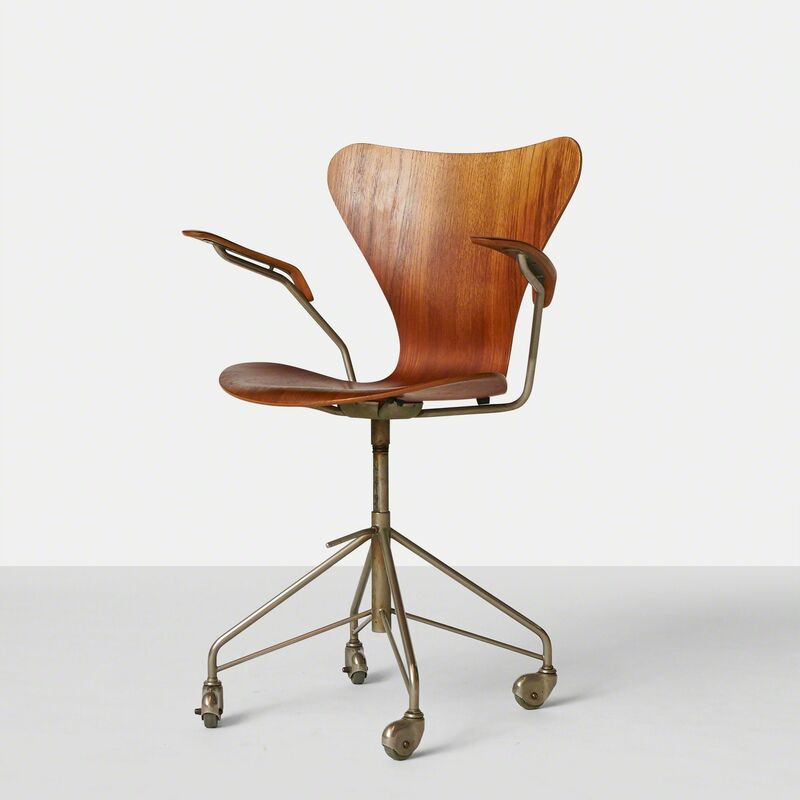 Jacobsen | Arne Jacobsen - Series 7 Office Chair - Model (ca. 1960) | Available for Sale | Artsy