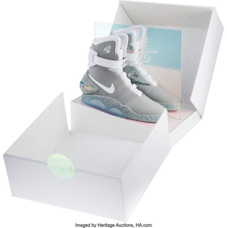 Nike | Mag (Back to the Future) (2016) |