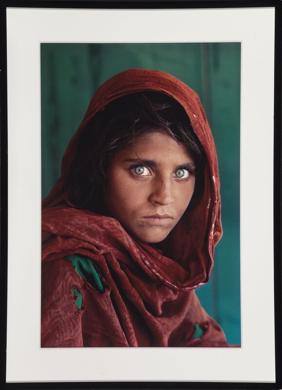 Høj eksponering skepsis Stillehavsøer Steve McCurry | Afghan Girl (1984) | Artsy