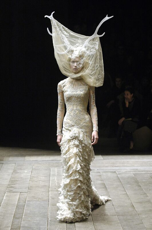Alexander McQueen | Tulle and lace dress with veil and antlers (2006 ...