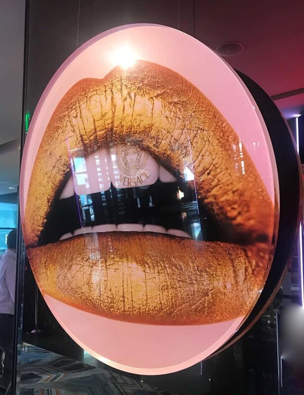 LIPS SERIES LOUIS VUITTON L2 - Limited Edition of 8 Photography by Giuliano  Bekor