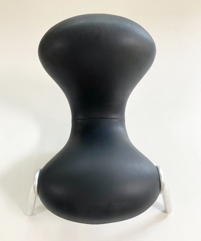Embryo Chair by Marc Newson - Kirkland Museum