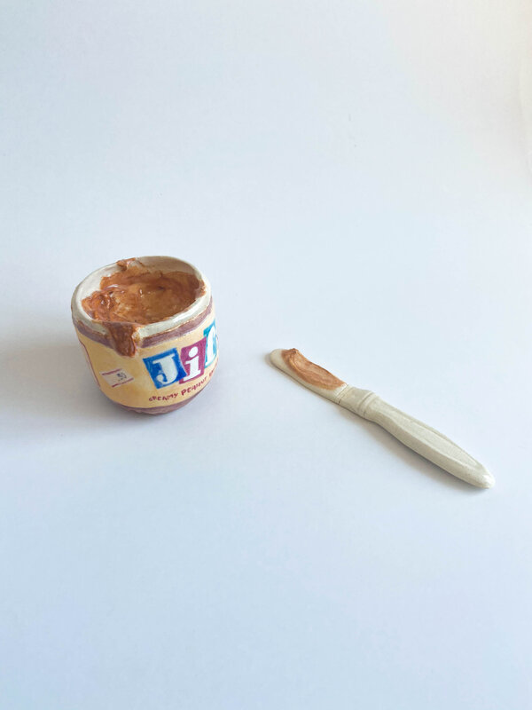 Cecilia Abeid, JIF (peanut butter + knife) (2020)