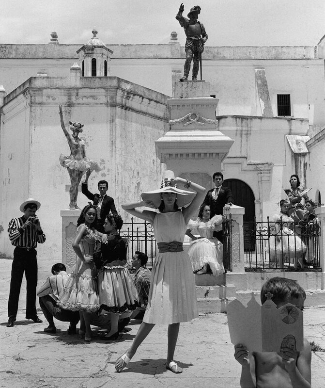 William Klein | Wilhelmina, San Juan, Puerto Rico (1959 (Vogue