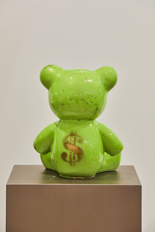 ▷ Lamborhini II bear S by Ghost Art, 2021, Sculpture