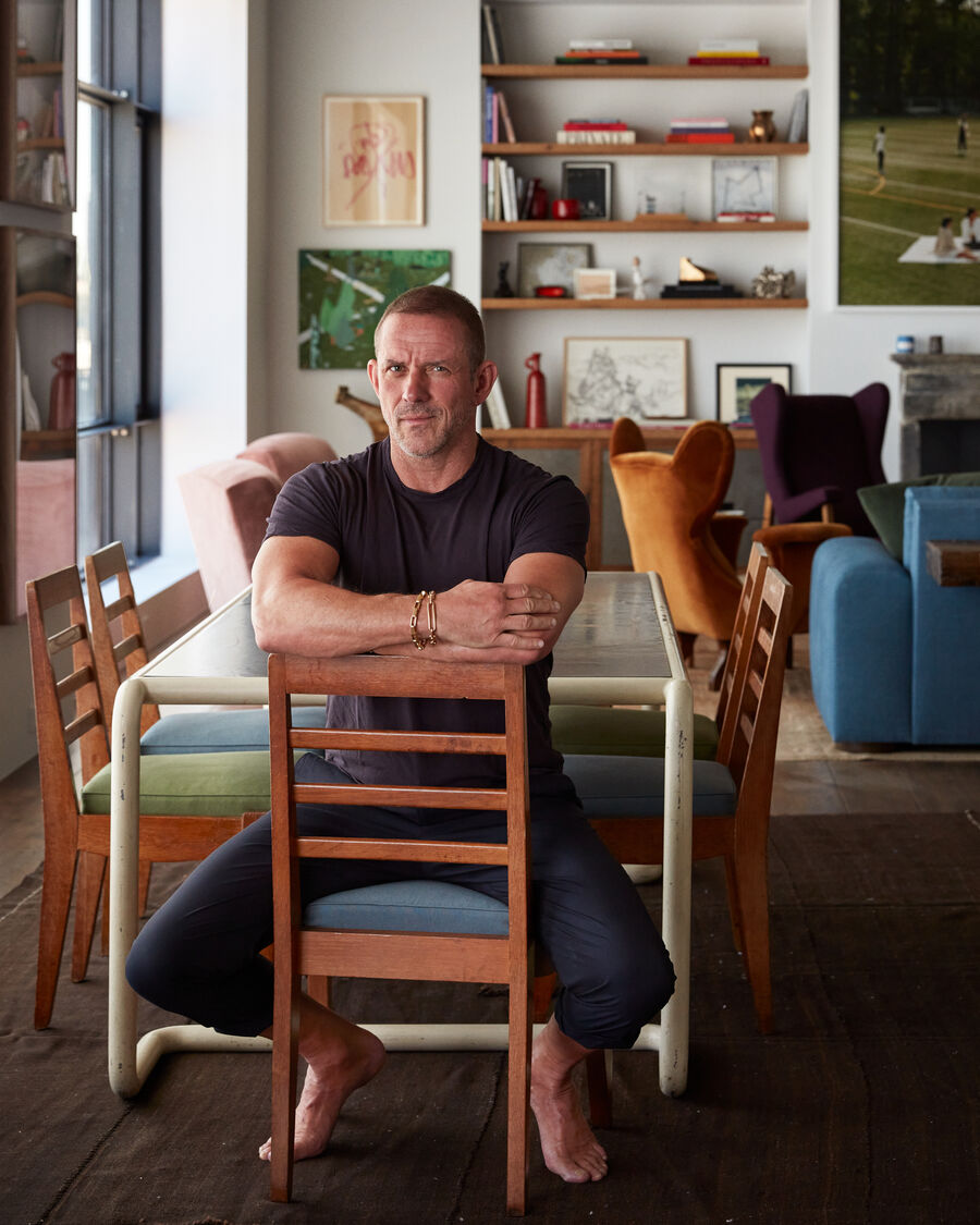 How Interior Designer Robert Stilin Weaves Art Into Every Corner of His ...