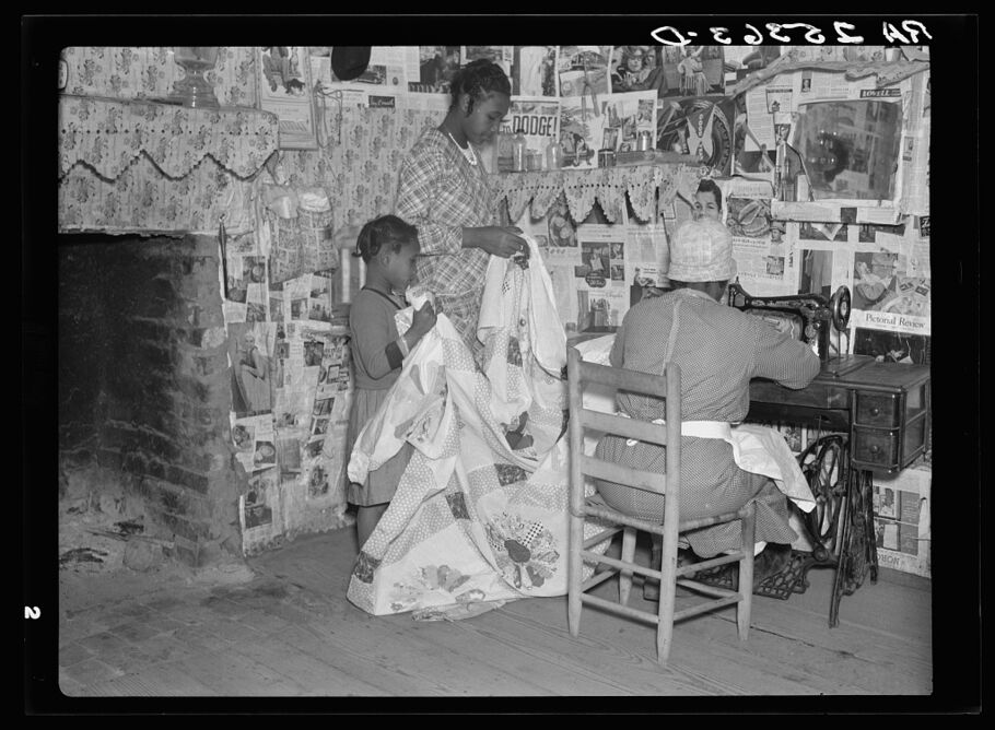 Gee's Bend Quilts: How These African American Quilts Became Seminal Works  of Modern Art