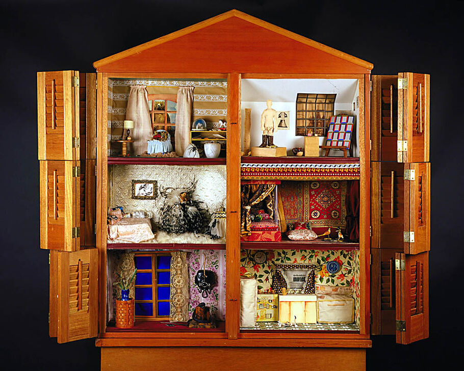 The Dolls' House National Museum of American History, house doll
