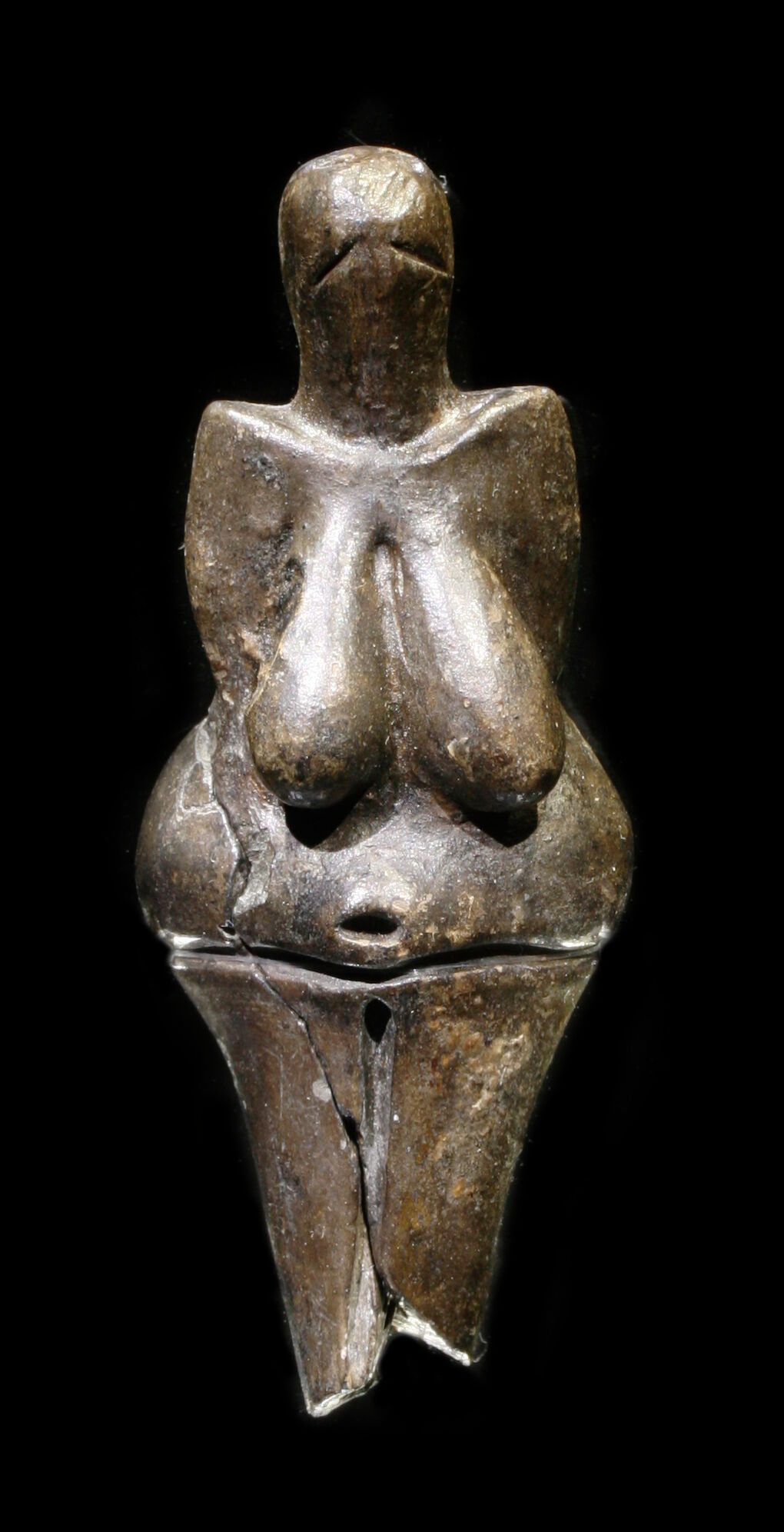 Featured image of post Prehistoric Sculpture Common Design