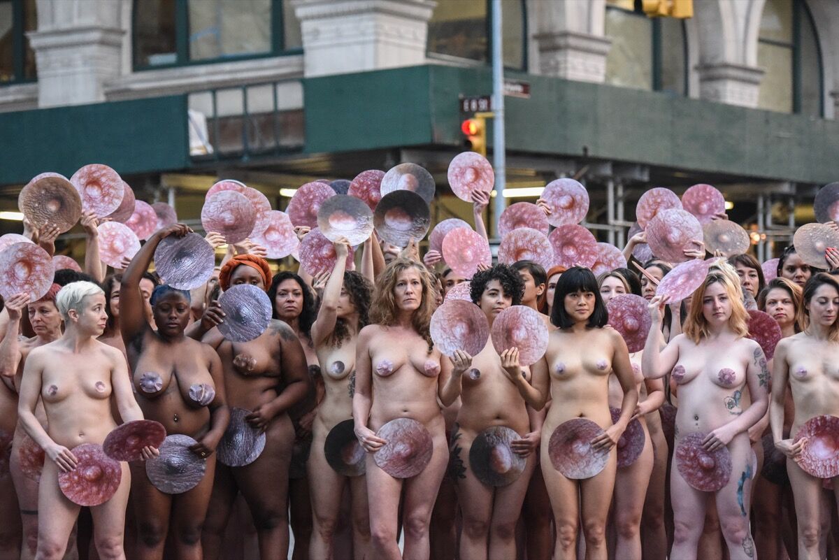 Nudist Group Gallery - Inside Spencer Tunick's Nude Photo Shoot to Challenge ...