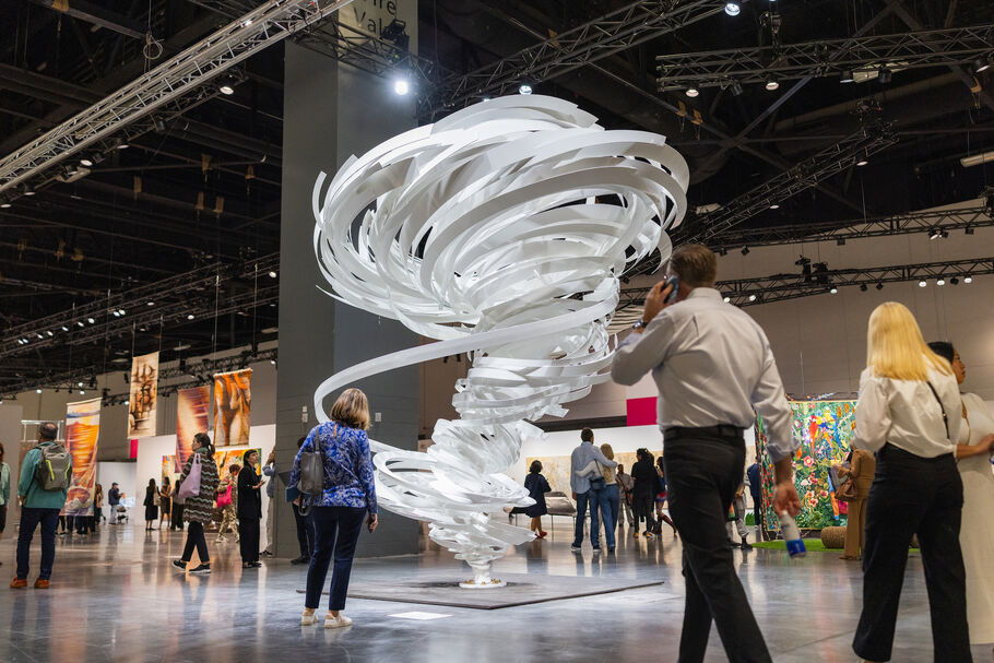 The 10 Best Booths at Art Basel Miami Beach 2024 | Artsy