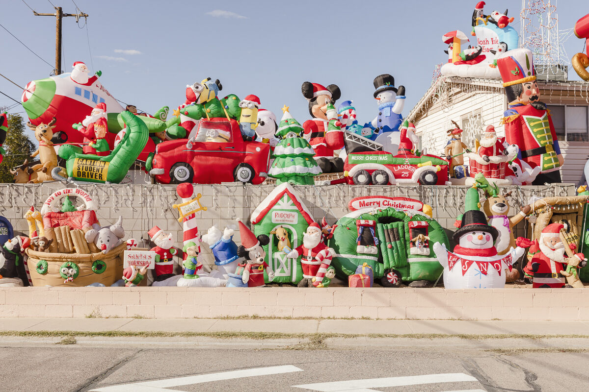Jesse Rieser Photographs The Kitsch Of American Christmas Artsy