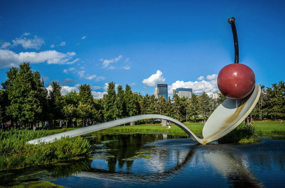 Claes Oldenburg’s Supersized Pop Sculptures Made Public Art Fun