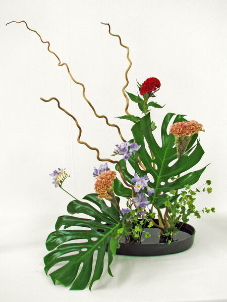Ikebana: the flower arranging art that comes from Japan - Mohd