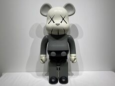 Bearbrick Series 49 Sealed Case 100% (24 Blind Boxes) – DE Bearbrick Series 49 Sealed Case 100% (24 Blind Boxes) – DE