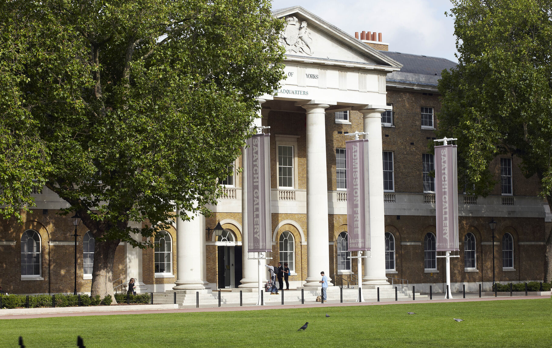 How These 5 Saatchi Gallery Exhibitions Changed the British Art World ...
