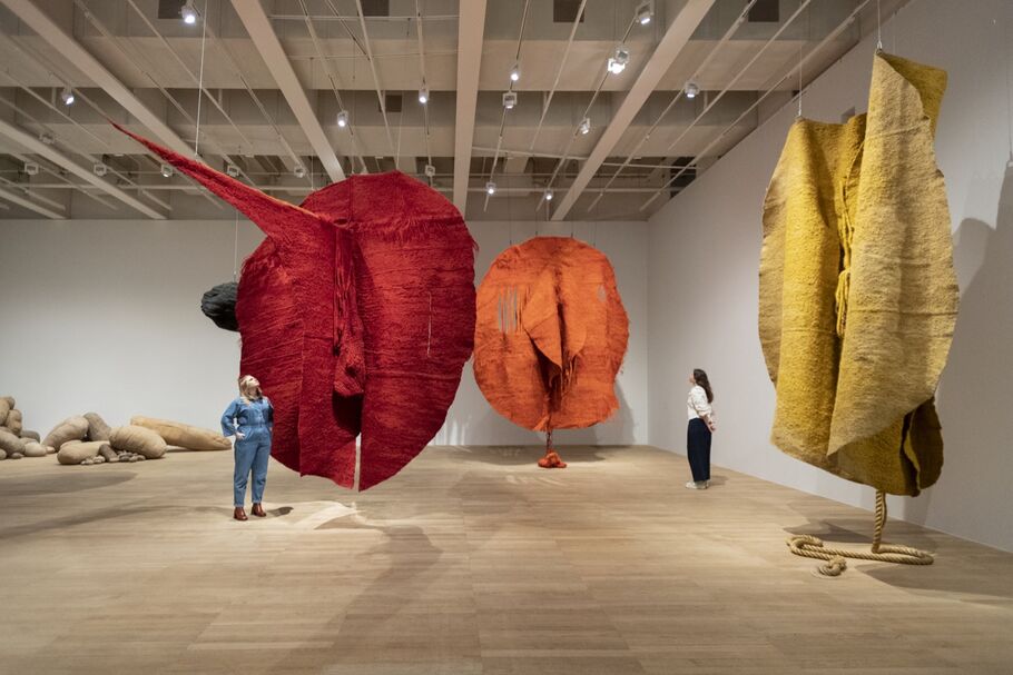 Magdalena Abakanowicz’s Otherworldly Sculptures Are Captivating ...