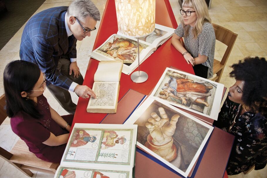 A Guide to 15 Leading Art History and Curatorial Master’s Programs in