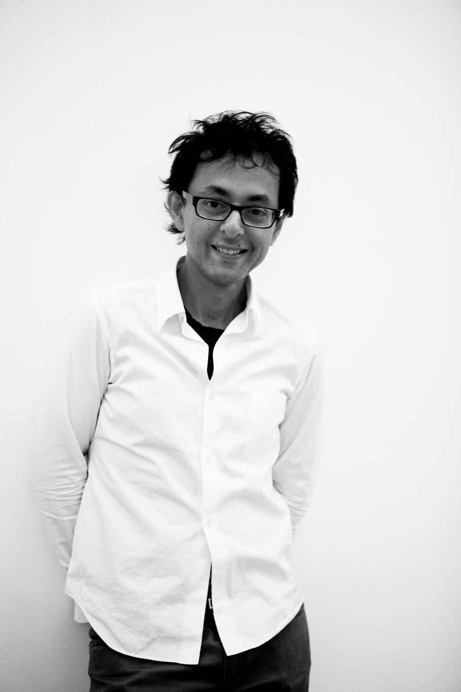 Iranian conceptual artist Farhad Moshiri dies at 61. | Artsy