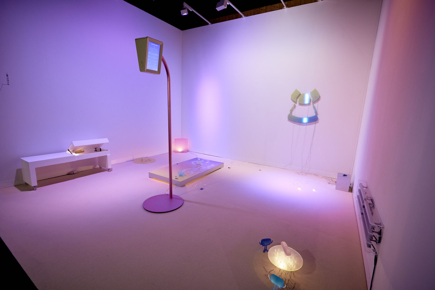 The 10 Best Booths at Paris+ par Art Basel 2022 | Artsy