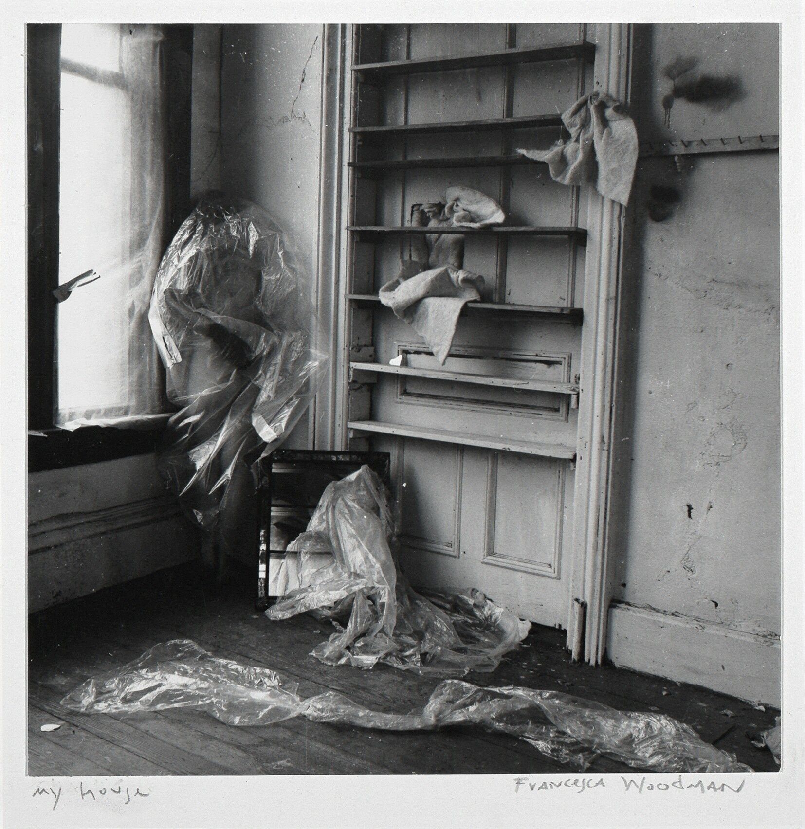 Francesca Woodman s Haunting Self Portraits Redefined Photography Artsy francesca-woodman-s-haunting-self-portraits-redefined-photography-artsy