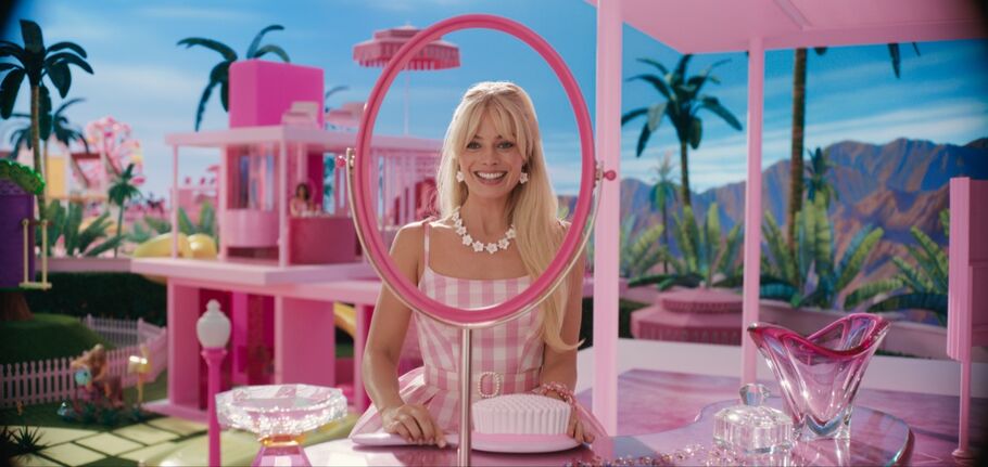 Barbie art top