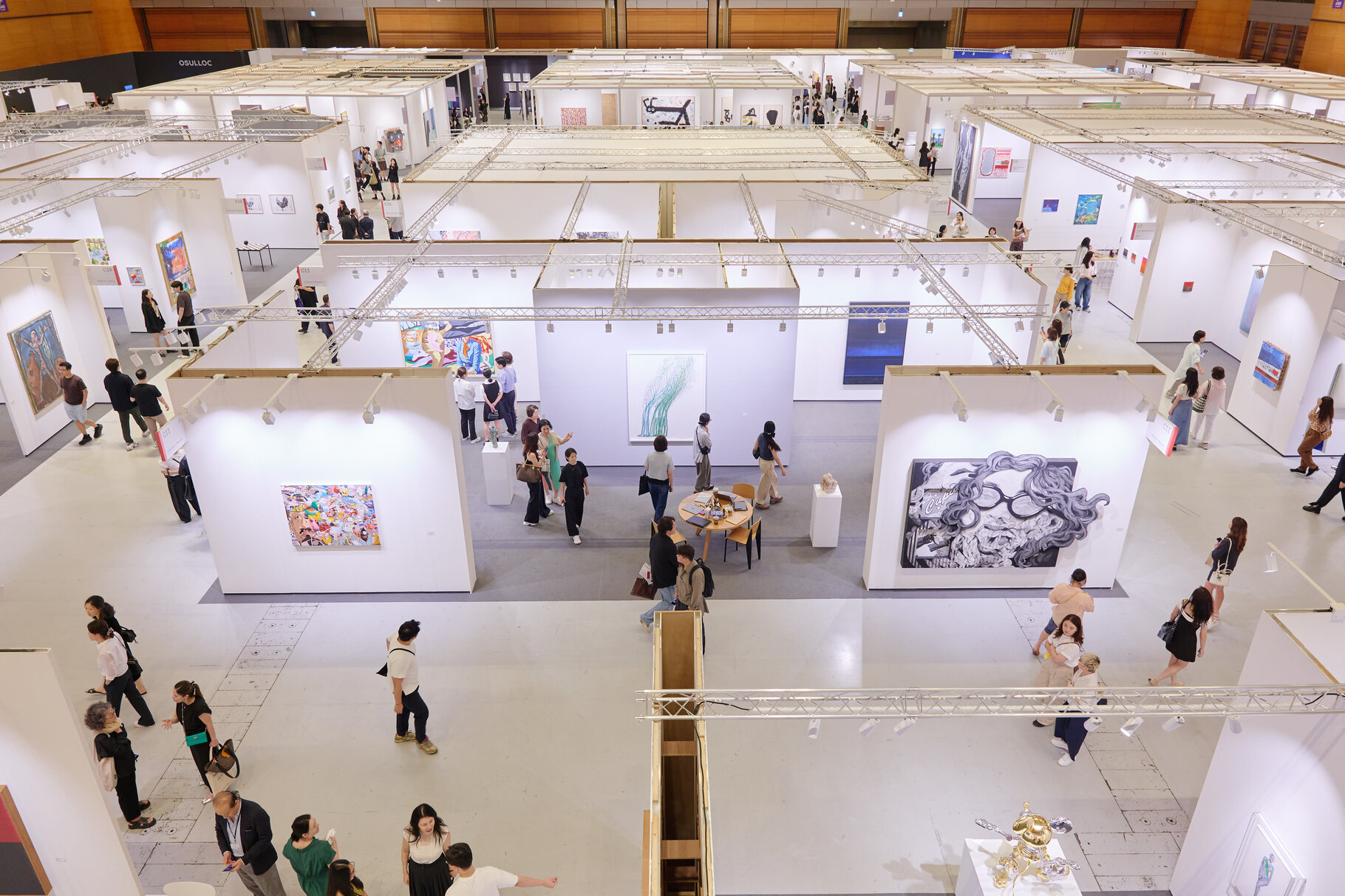 Frieze Seoul 2025. Photo by WeCap Studio. Courtesy of Frieze.