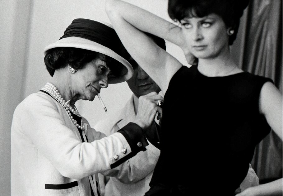 What the Ever-Evolving Little Black Dress Says about American Culture | Artsy What the Ever-Evolving Little Black Dress Says about American Culture | Artsy