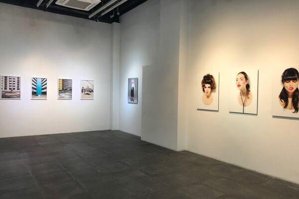 Get Fake I Real Me Art Shanghai Gallery Artsy For iPhone Get Wallpaper Fake I Real Me Art Shanghai Gallery Artsy For Free