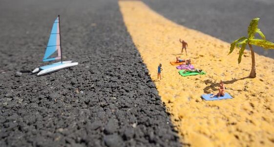 Slankachu Slinkachu - 34 Artworks, Bio & Shows on Artsy