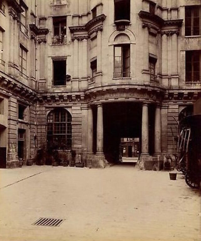 Eugene Atget Hotel De Beauvais 68 Rue Francois Miron 1902 Available For Sale Artsy