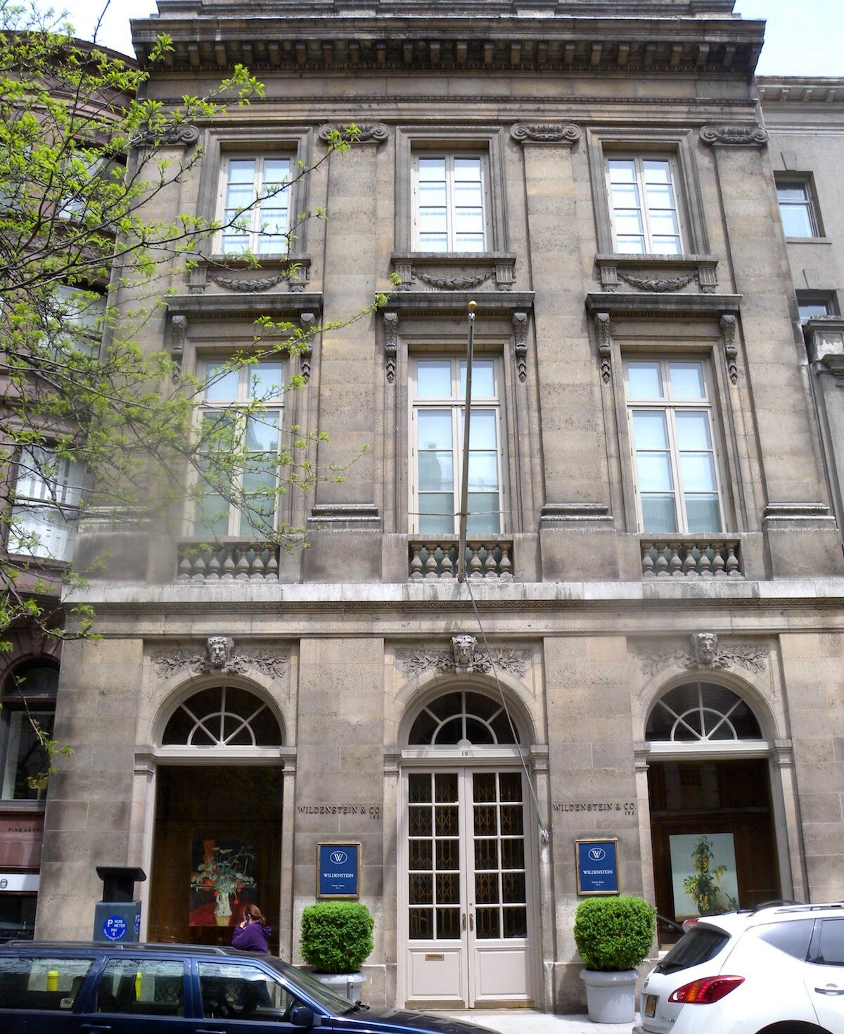 Collectors Sued The Legendary Gallery Wildenstein Co Over A