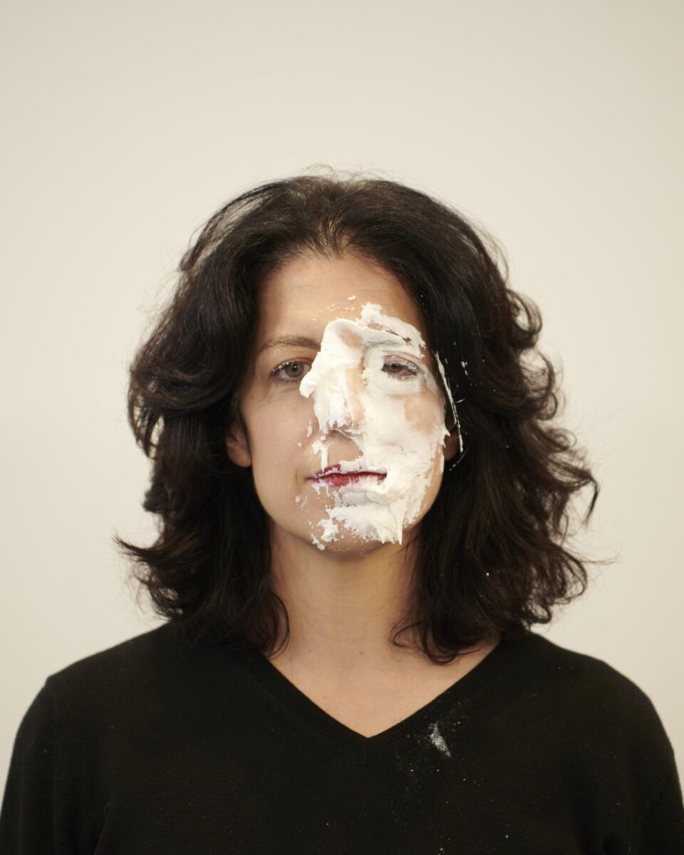 Jennifer Rubell, Consent, 2018, daily interactive performance. Photo by Jason Schmidt. Courtesy of Meredith Rosen Gallery.