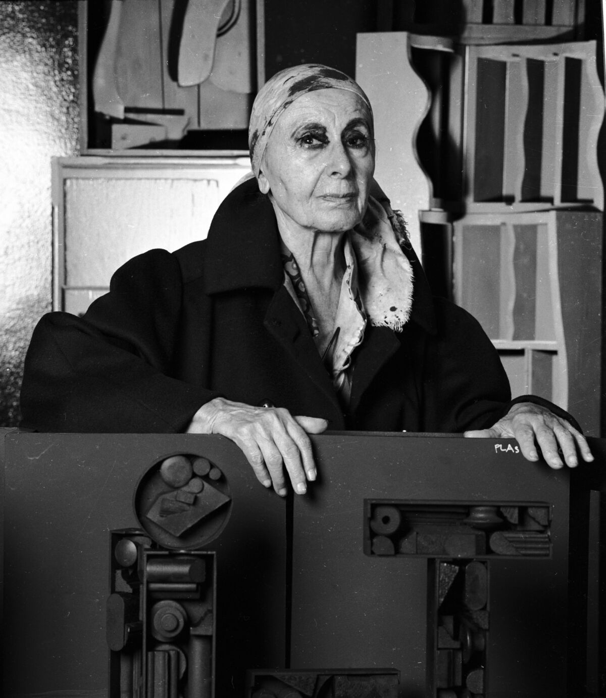 Portrait of Louise Nevelson in her New York City studio, 1983. Photo by Jack Mitchell/Getty Images.